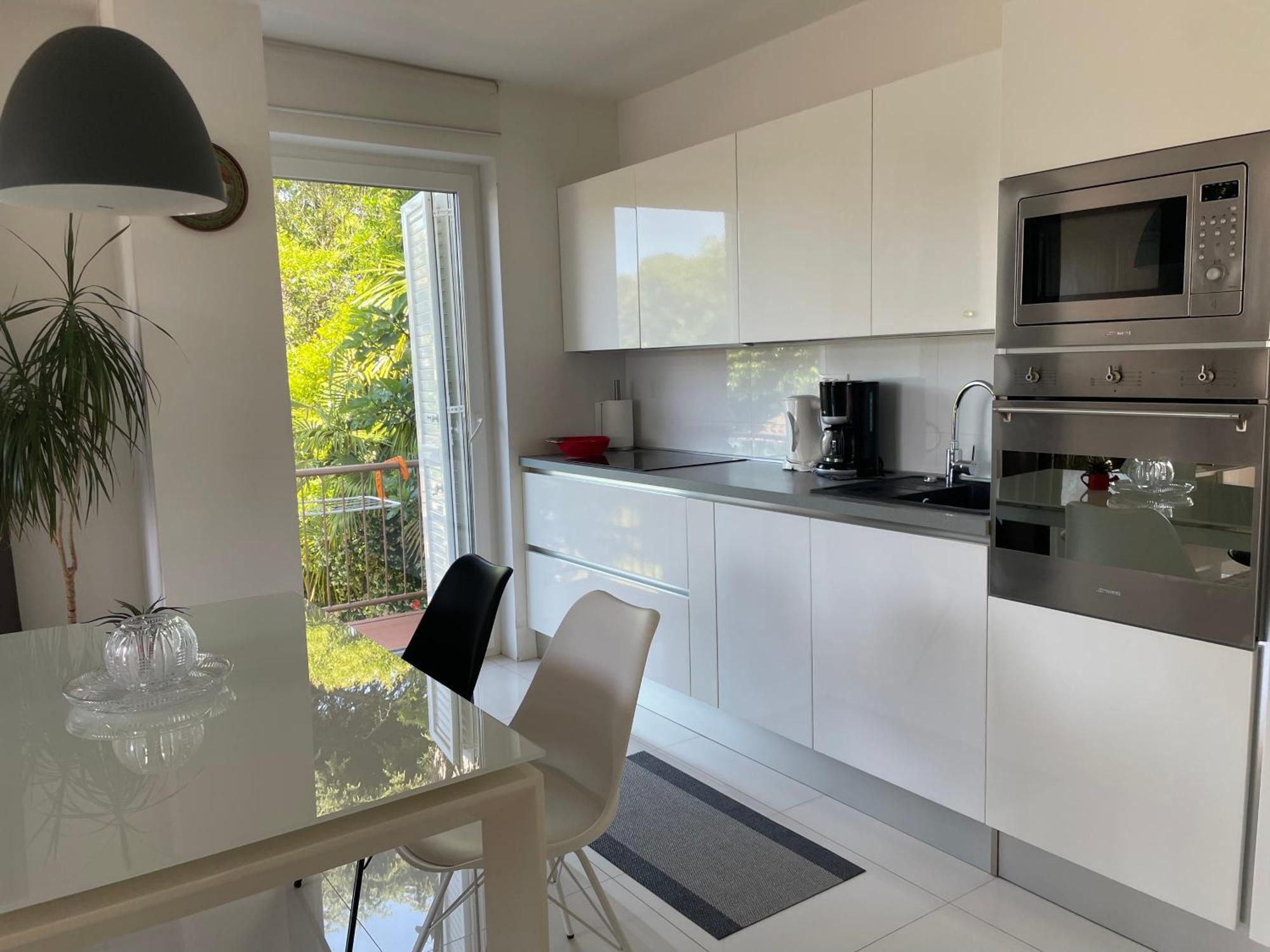 פורץ Apartments Bloom Near The Beach מראה חיצוני תמונה